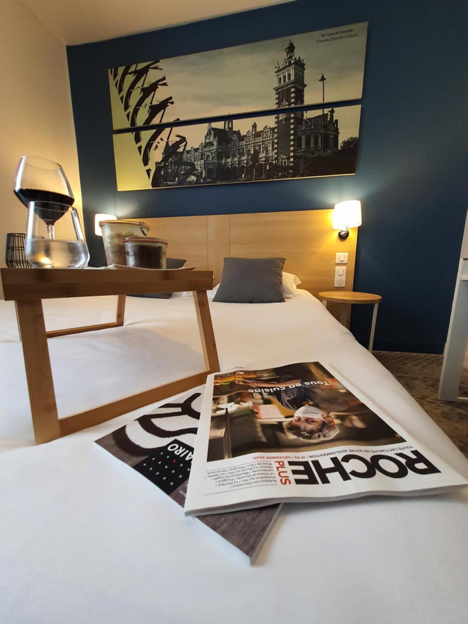 Hotel De La Gare - Restaurant Bistro Quai ラ・ロッシュ＝シュル＝ヨン エクステリア 写真