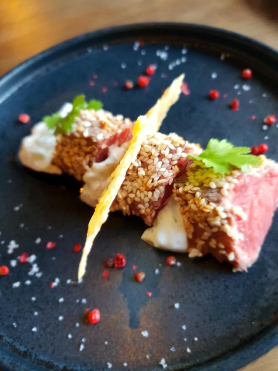 Hotel De La Gare - Restaurant Bistro Quai ラ・ロッシュ＝シュル＝ヨン エクステリア 写真