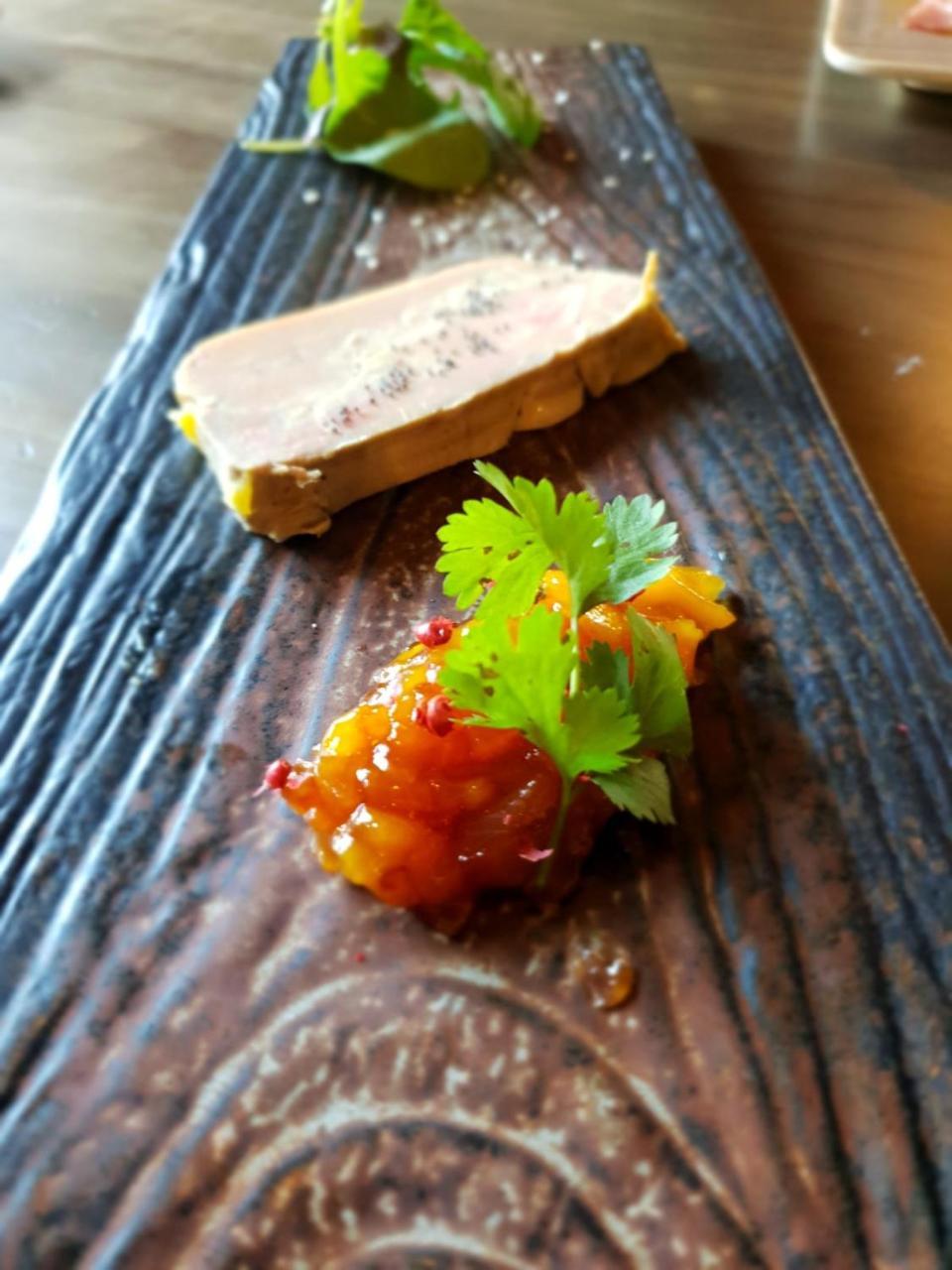 Hotel De La Gare - Restaurant Bistro Quai ラ・ロッシュ＝シュル＝ヨン エクステリア 写真
